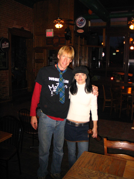 9149-bmtfl-greg-with-waitress-nov05-2005