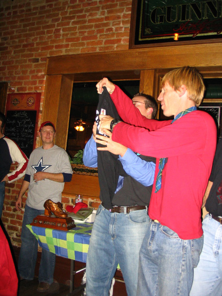 9195-bmtfl-presenting-other-mother-shirt-nov05-2005