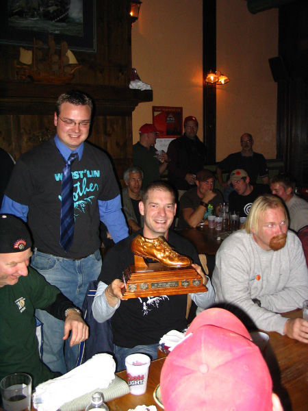 9200-bmtfl-matt-sharing-the-golden-boot-nov05-2005