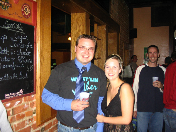 9205-bmtfl-keystorm-party-matt-waitress-nov05-2005