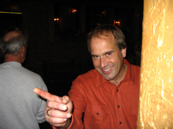 9218-bmtfl-keystorm-party-waiter-nov05-2005