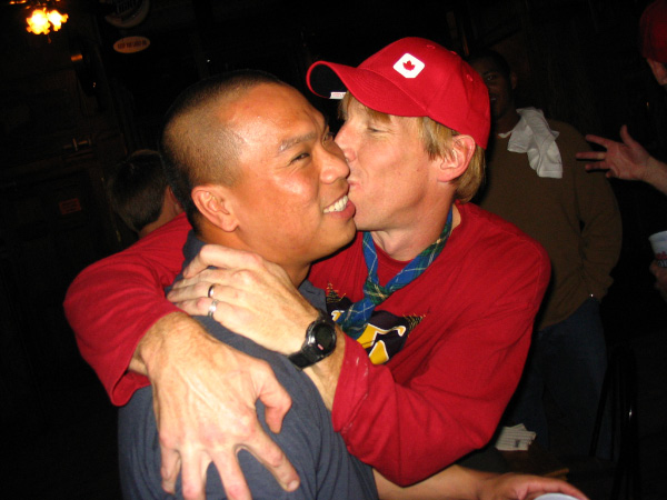 9240-bmtfl-greg-kissing-loan-nov05-2005