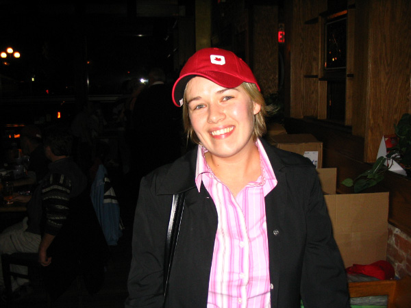 9253-bmtfl-loans-wife-in-hat-nov05-2005