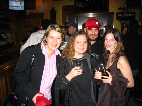 9285-bmtfl-girls-and-shane-nov05-2005