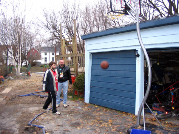 4495-bmtfl-party-000-nov18-2006