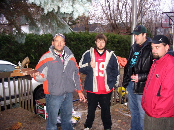 4499-bmtfl-party-000-nov18-2006