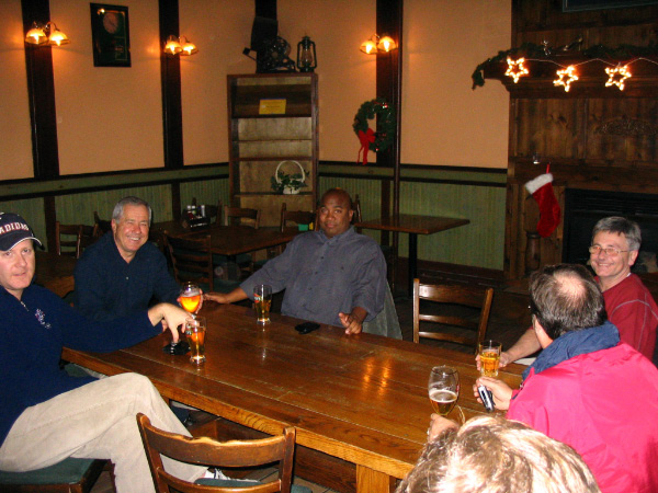 4500-bmtfl-party-000-nov18-2006