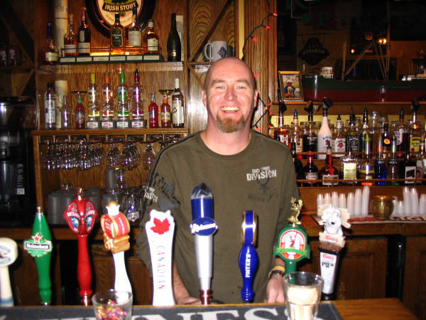 4506-bmtfl-party-000-nov18-2006