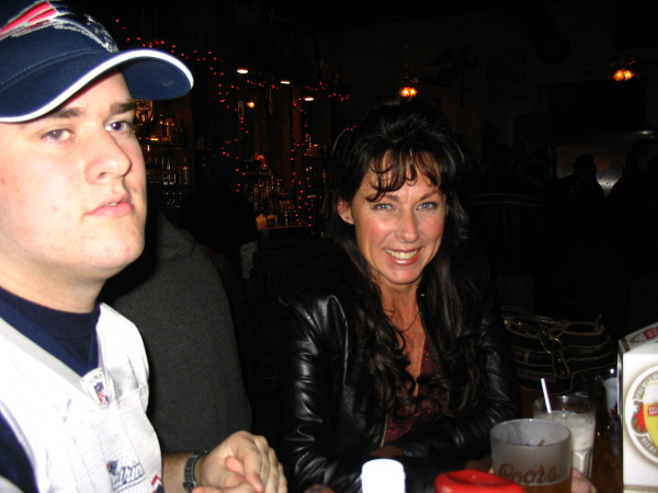 4755-bmtfl-party-000-nov18-2006