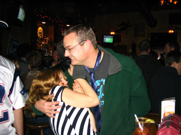 4777-bmtfl-party-000-nov18-2006