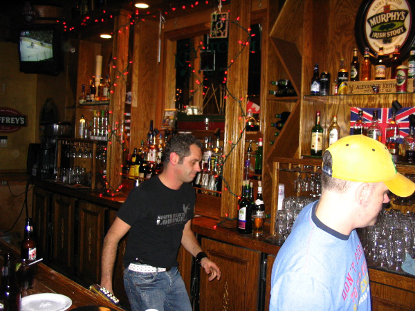 4789-bmtfl-party-000-nov18-2006