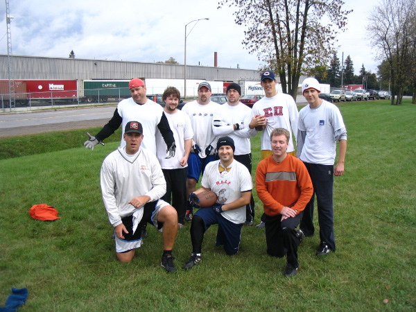 3644-bmtfl-Willyfish-team-oct01-2006
