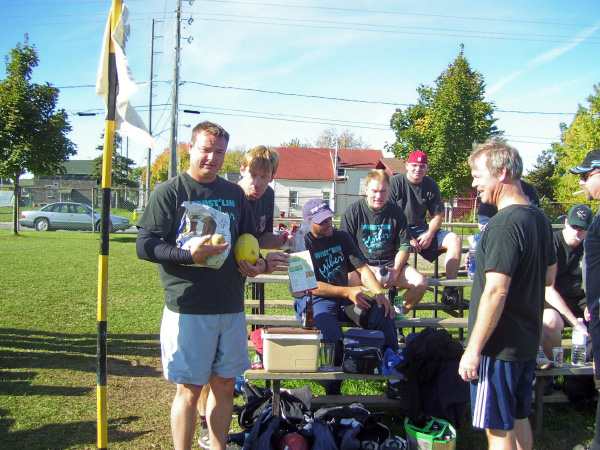 100_0859-bmtfl-the-horn-of-plenty-food-oct08-2006