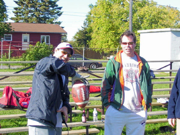 100_0863-bmtfl-sideline-foolishness-oct08-2006