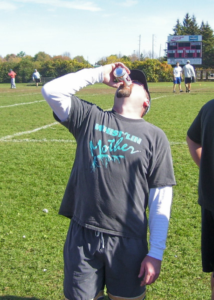 100_0915-bmtfl-leigh-likes-beer-oct08-2006