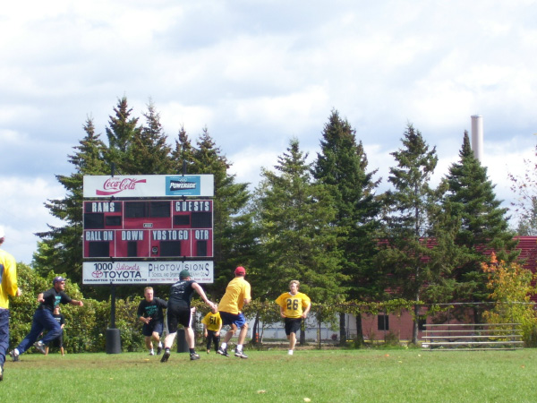 3555-0743-BMTFL-look-at-those-mothers-move-sept24-2006