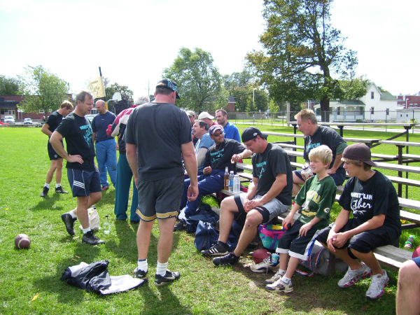 3555-0747-BMTFL-the-president-with-his-secret-service-protection-sept24-2006