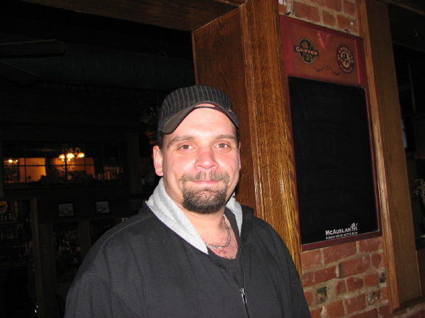 8569-BMTFL-Keystorm-party-000-nov10-2007