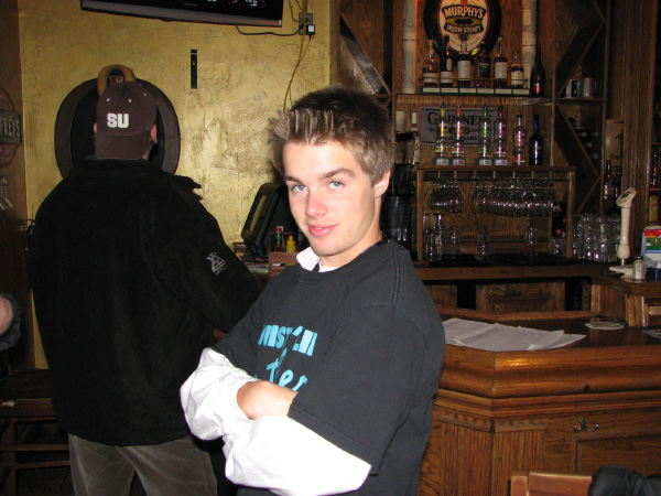 8571-BMTFL-Keystorm-party-000-nov10-2007