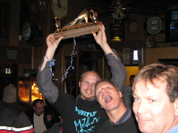 8772-BMTFL-Keystorm-party-000-nov10-2007