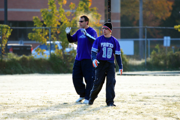 6090-2157-Photo-by-Ken-Scott-Bombers-VS-Cowboys-000-oct19-2008