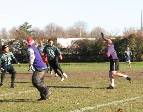 6471-BMTFL-KeyStorm-Irish-VS-Bombers-000-nov02-2008