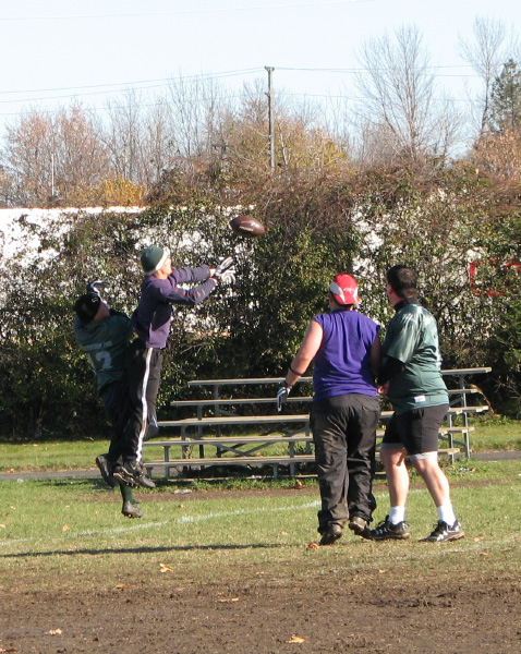 6515-BMTFL-KeyStorm-Irish-VS-Bombers-000-nov02-2008