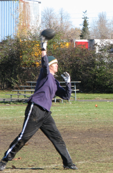 6526-BMTFL-KeyStorm-Irish-VS-Bombers-000-nov02-2008