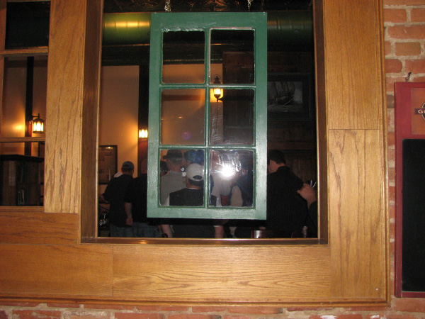 6831-BMTFL-KeyStorm-Pub-Party-000-nov08-2008