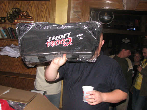 6885-BMTFL-KeyStorm-Pub-Party-000-nov08-2008