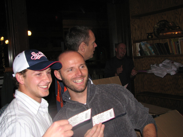 6899-BMTFL-KeyStorm-Pub-Party-000-nov08-2008