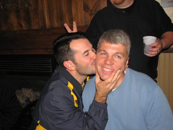 6908-BMTFL-KeyStorm-Pub-Party-000-nov08-2008