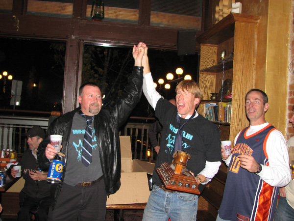 6922-BMTFL-KeyStorm-Pub-Party-000-nov08-2008