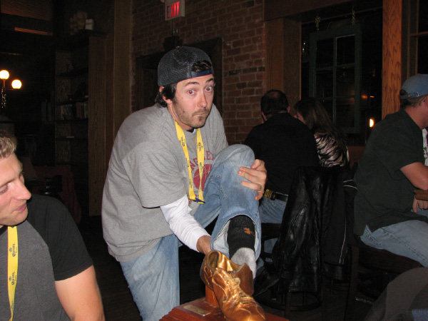 6971-BMTFL-KeyStorm-Pub-Party-000-nov08-2008