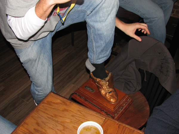 6973-BMTFL-KeyStorm-Pub-Party-000-nov08-2008