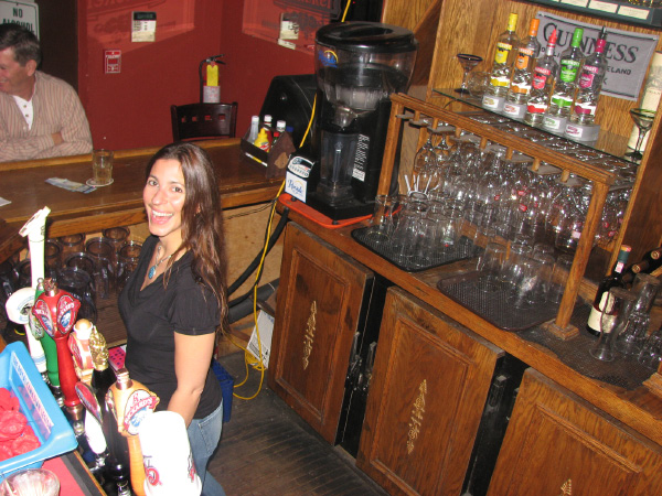 7017-BMTFL-KeyStorm-Pub-Party-000-nov08-2008