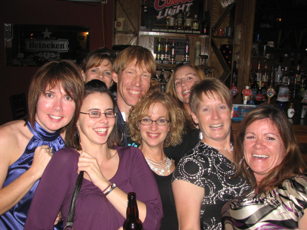 7027-BMTFL-KeyStorm-Pub-Party-000-nov08-2008