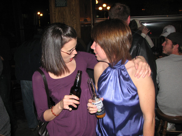 7039-BMTFL-KeyStorm-Pub-Party-000-nov08-2008