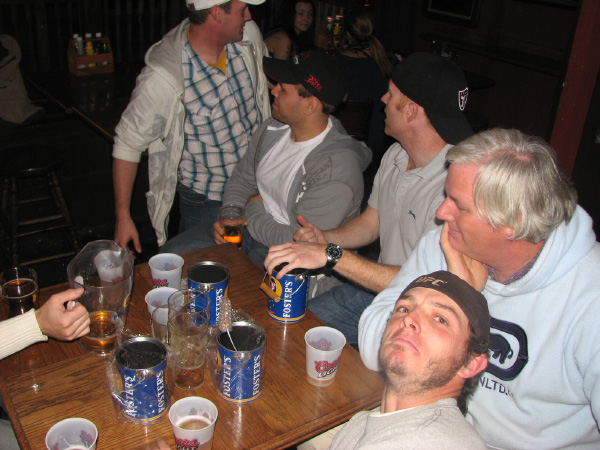 7042-BMTFL-KeyStorm-Pub-Party-000-nov08-2008