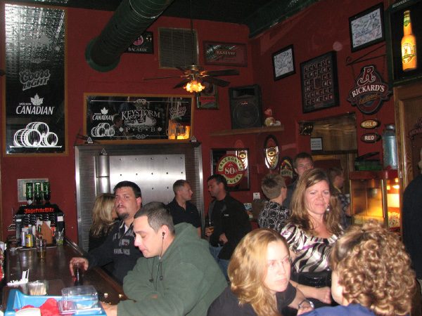 7048-BMTFL-KeyStorm-Pub-Party-000-nov08-2008