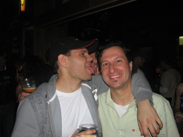 7076-BMTFL-KeyStorm-Pub-Party-000-nov08-2008