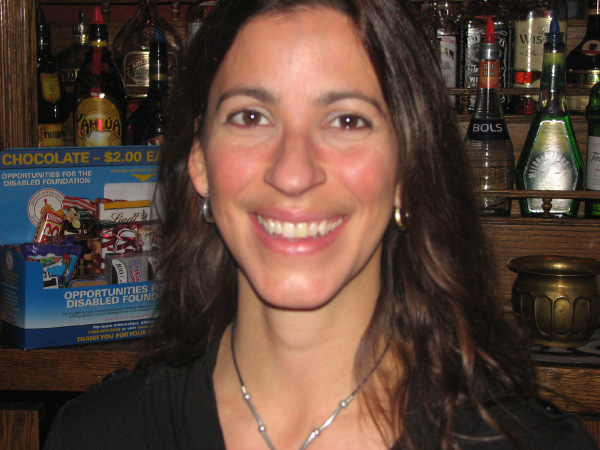 7107-BMTFL-KeyStorm-Pub-Party-000-nov08-2008