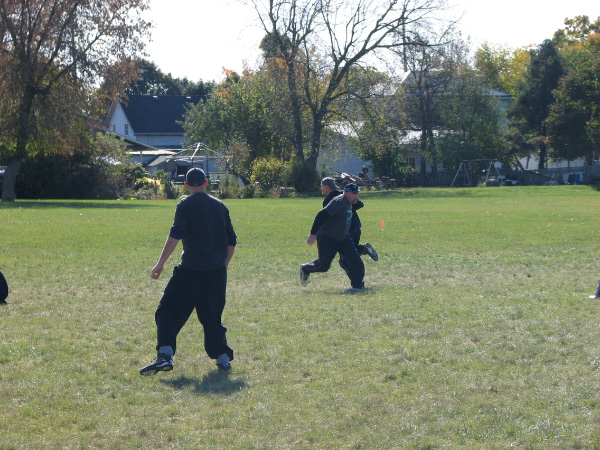 5089-BMTFL-BBQ-Day-00-oct18-2009