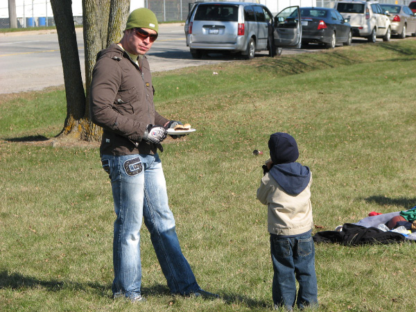 5099-BMTFL-BBQ-Day-00-oct18-2009