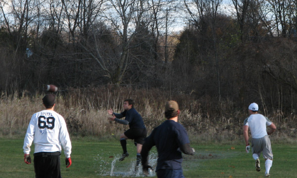 5645-BMTFL-Playoffs-week-1-00-nov01-2009