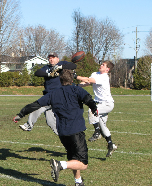 5865-BMTFL-Playoffs-2-00-nov08-2009-crop