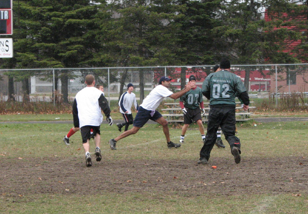 6022-BMTFL-Championship-Day-Games-00-nov14-2009